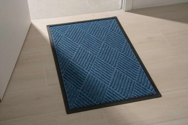 Tapis d&rsquo;entrée durable et résistant