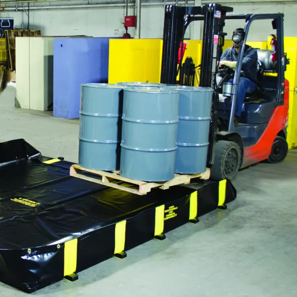 Bac de rétention souple pliable avec équerres