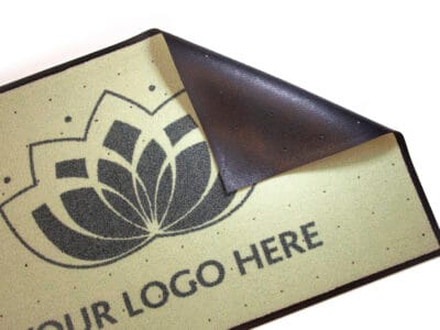 Tapis avec logo : une stratégie efficace pour renforcer l&rsquo;image de marque de votre entreprise