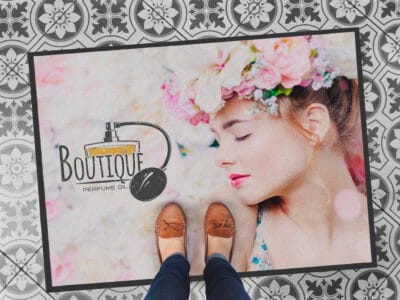 Comment entretenir un tapis d’entrée personnalisé avec un logo ?