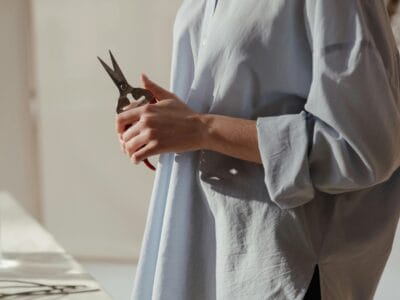 Comment couper un tapis en caoutchouc : Guide pratique et astuces pour un résultat professionnel