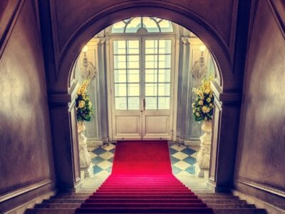 Pourquoi un tapis d’entrée est-il indispensable dans le hall d’un immeuble ? 🧐