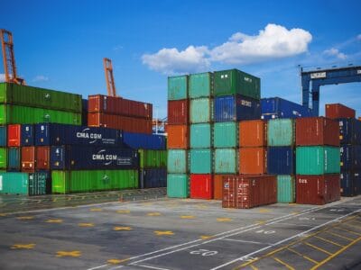 Ce tapis industriel peut réduire vos coûts de maintenance de 30% : découvrez comment