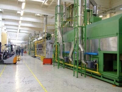 Comment les tapis antistatiques peuvent-ils améliorer la sécurité dans des environnements à haut risque d&rsquo;électrostatique, comme les salles blanches ou les laboratoires ? ⚡🧑‍🔬