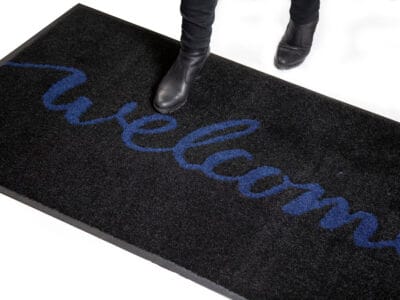 Tapis de bienvenue personnalisés : La première impression compte pour votre entreprise