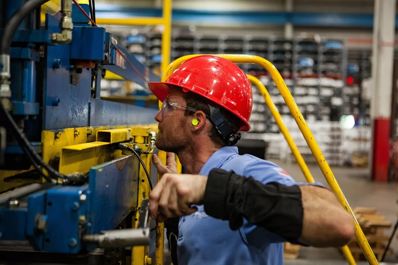 Tapis antidérapants pour zones industrielles : quelles normes de sécurité doivent être respectées ? 🚧
