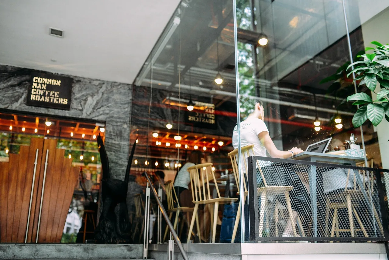 Quels tapis conviennent le mieux aux zones de cuisine dans un restaurant ?