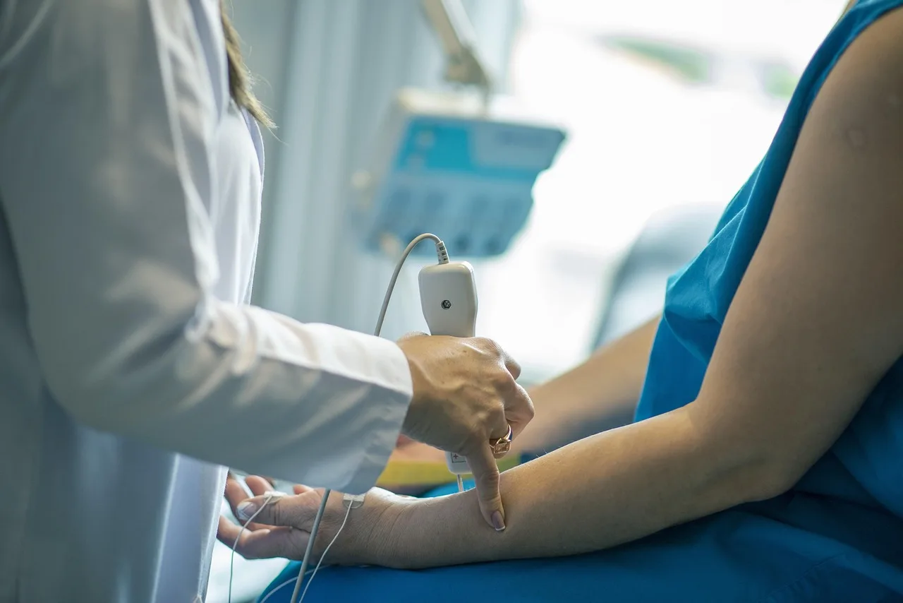 Tapis pour cliniques médicales : Comment choisir un modèle facile à entretenir et confortable ? 🏥