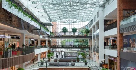 Tapis pour espaces commerciaux : Comment transformer votre magasin en un lieu plus attractif ? 🏢✨