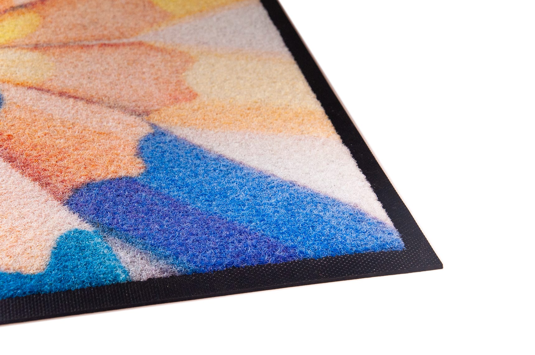 Les tapis personnalisés en fibre recyclée : pourquoi chaque entreprise devrait choisir l&rsquo;option durable pour ses bureaux ?